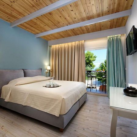Ferienwohnung La Soffitta Benitses  Exterior foto